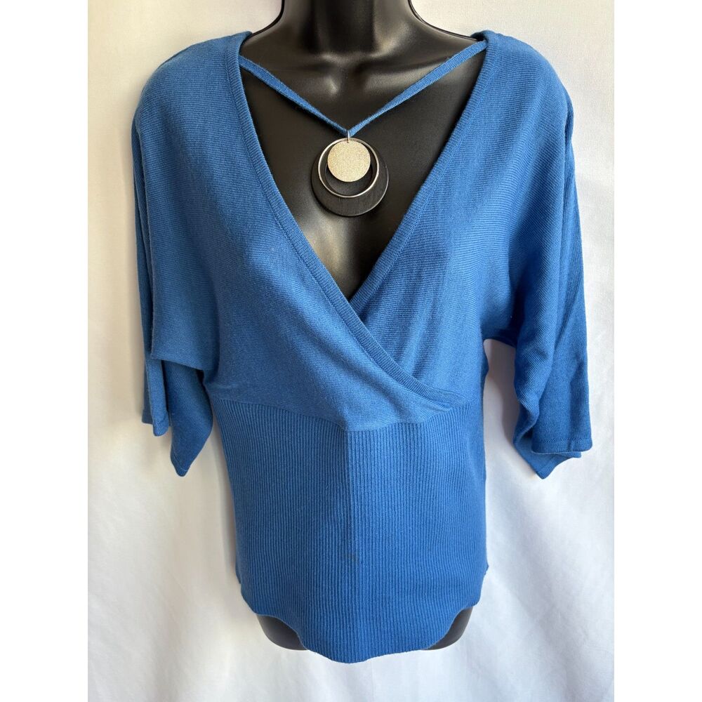 AGB Royal Blue Knit Sweater Top Y2K Necklace Detail Size M 90s Classy Unique